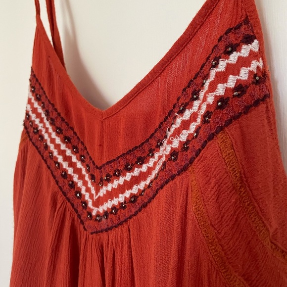 Pull&Bear embroidered tank top - Picture 5 of 5